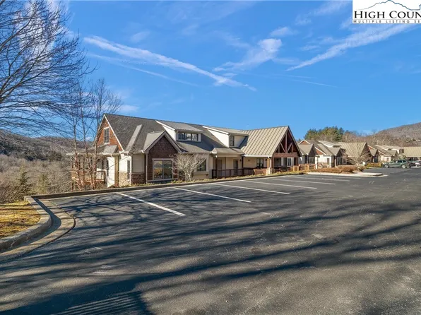 162-D Red Deer Run Bldg 7 Unit D, Banner Elk, NC 28604