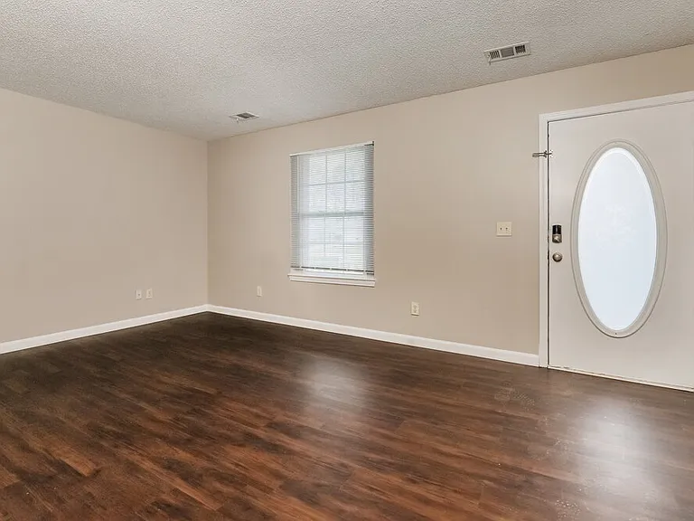 1367 Misty Ridge Ct — Photo 8