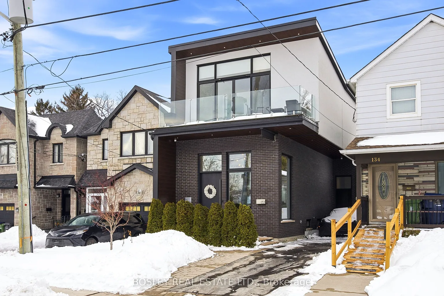 132 Aylesworth Ave photo 1