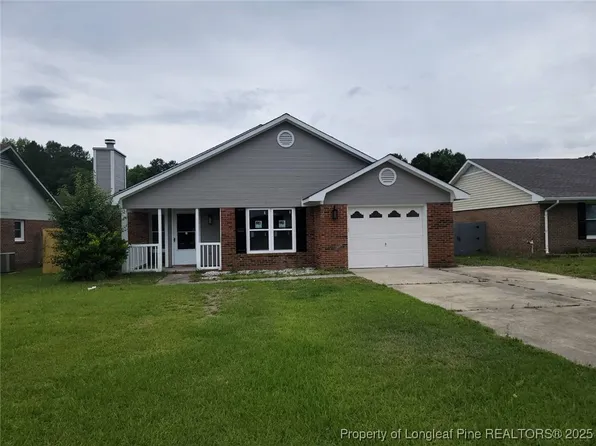 5587 Quietwood Pl, Fayetteville, NC 28304