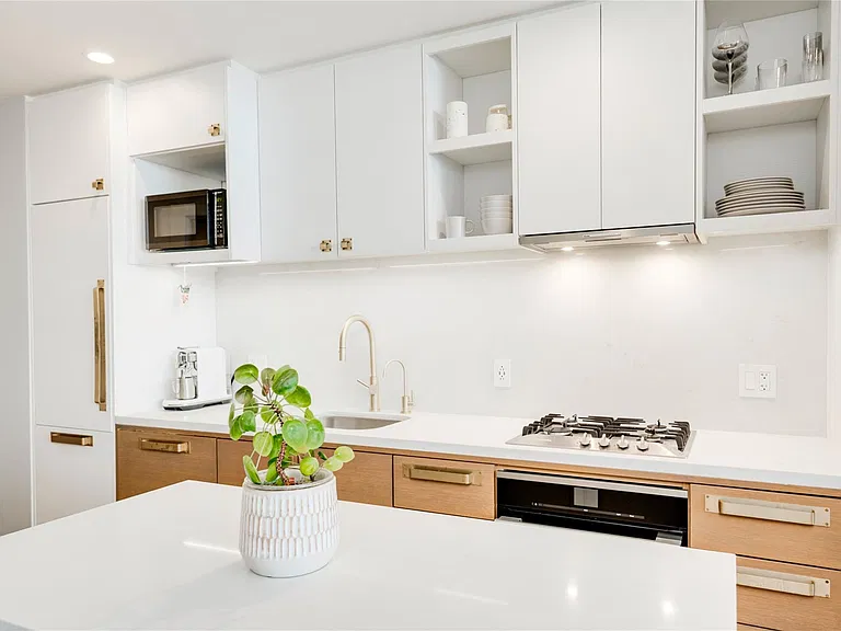 70 Rainey St #1310 — Photo 6