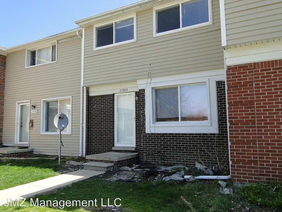 1st image of 27606 Evelyn Ave