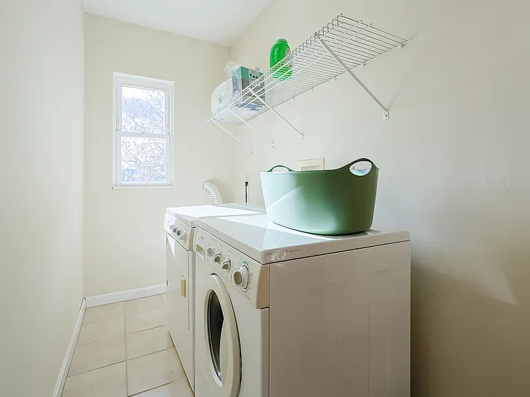 51 Whitten St #3 — Photo 10