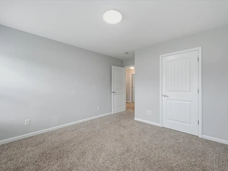 8 Woods Way — Photo 25