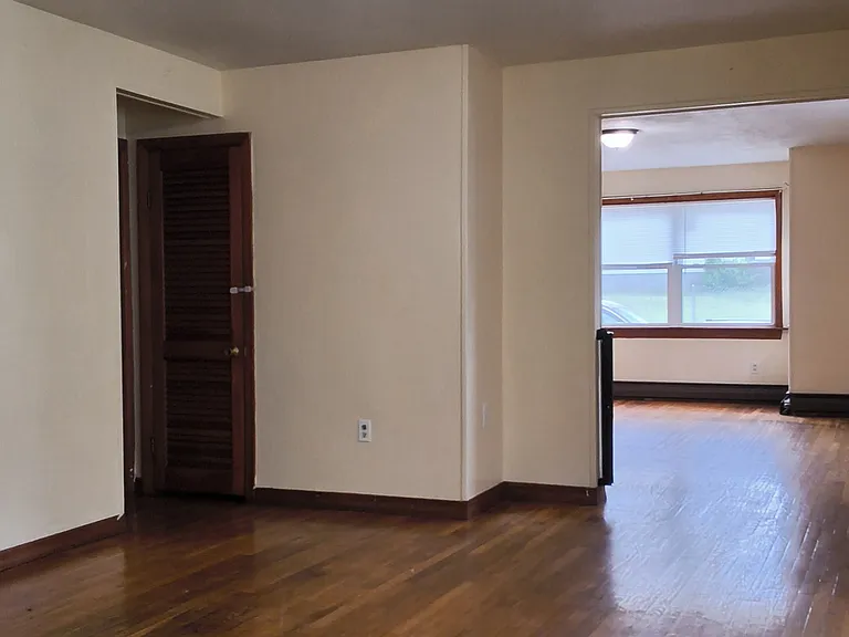 210 Hope St #1S — Photo 1