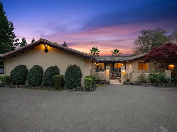 8165 Pillow Road, Sebastopol, CA 95472