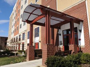 130 Rollins Ave, Rockville, MD 20852