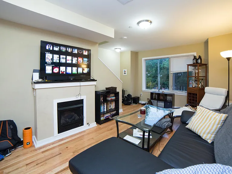 3006 W Girard Ave #2 — Photo 4
