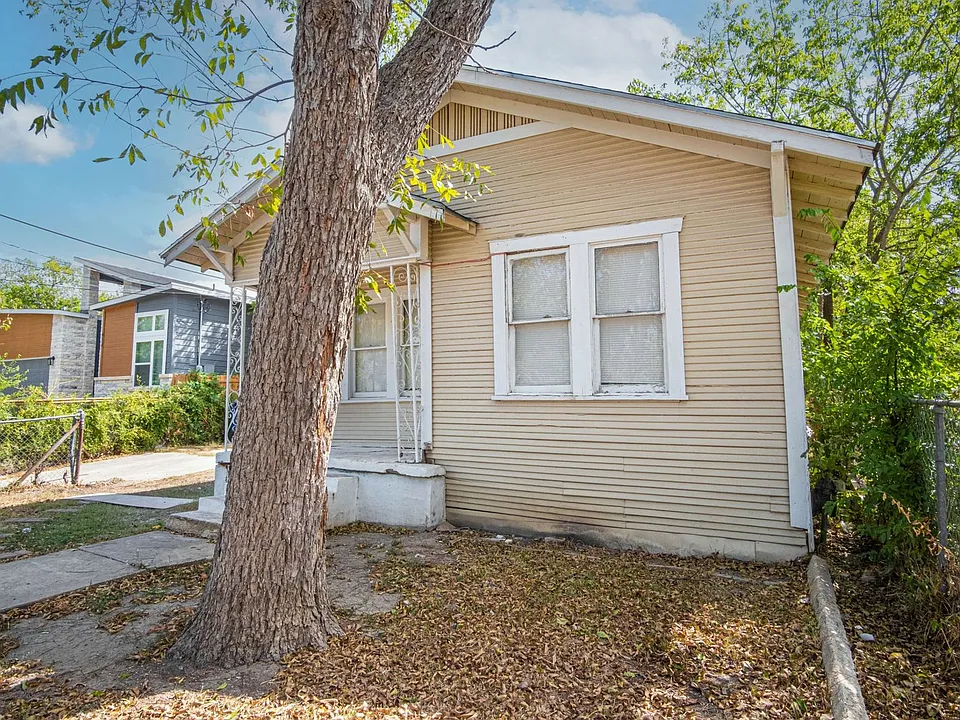 610 Belmont