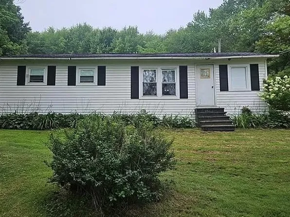 513 Charleston Rd, Sharpsville, PA 16150