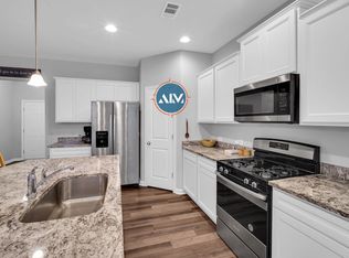 6 Pacolet Ln, Beaufort, SC 29906