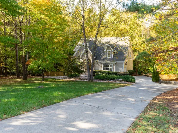 8724 Balbirnie Ct, Wake Forest, NC 27587
