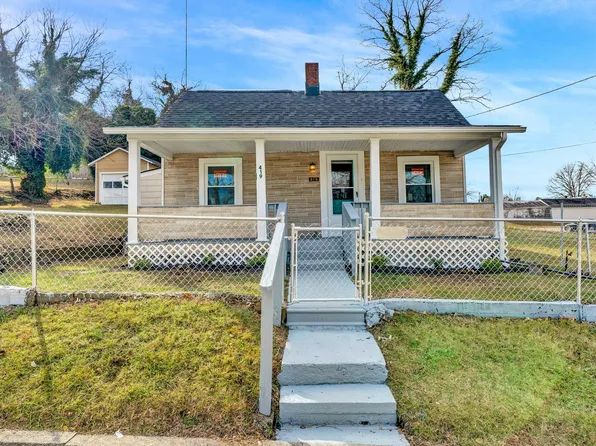 419 E Lee Ave, Vinton, VA 24179