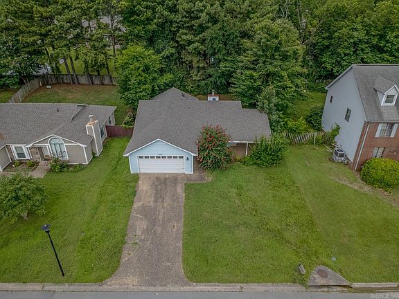 3rd image of 13900 Wimbledon Loop