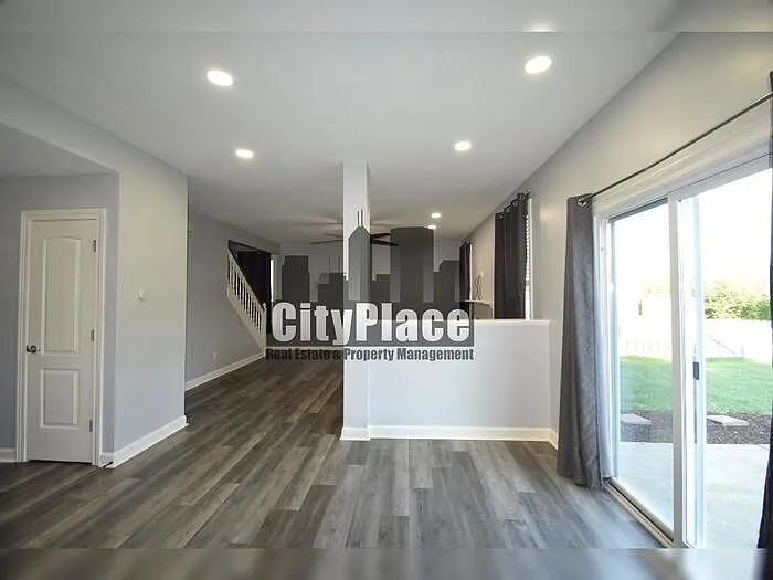 4440 Valley Trace Dr — Photo 14