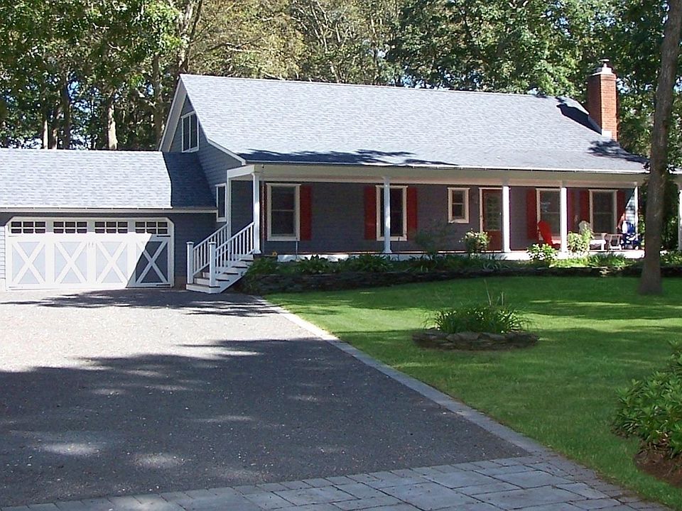 1st image of 28 Colonial Drive