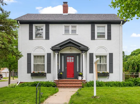 2958 Vincent Ave N, Minneapolis, MN 55411