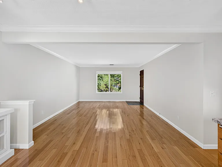 2020 Rivera Dr — Photo 6