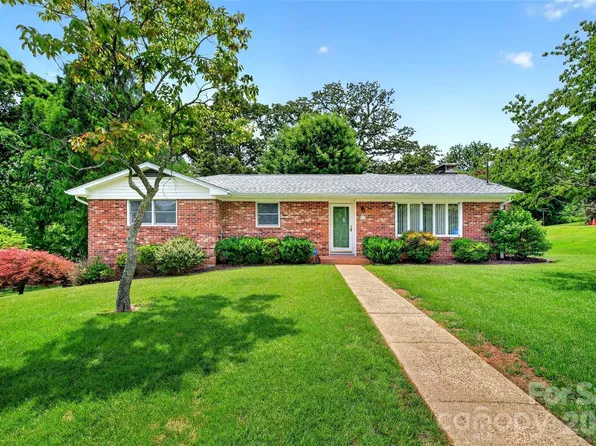 35 Mountain Ter, Asheville, NC 28806