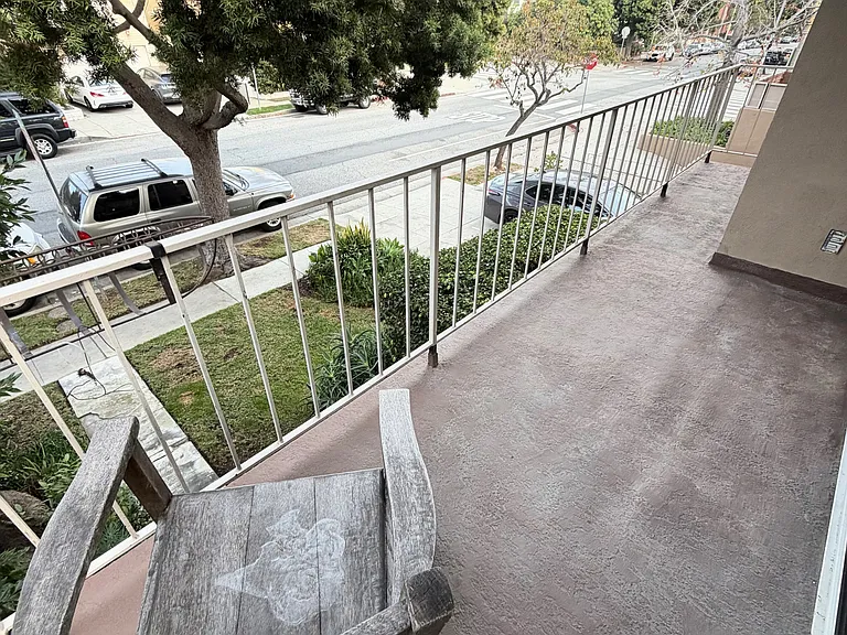1452 Berkeley St #1 — Photo 28