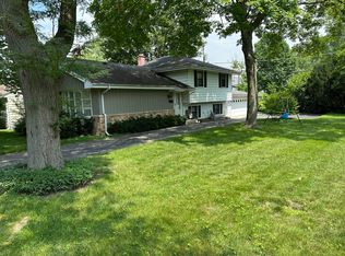 5625 Aubrey Ter, Downers Grove, IL 60516