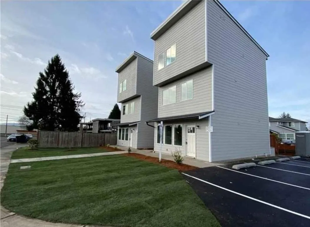 1 bed, 450 sqft, $1,500 — Photo 2