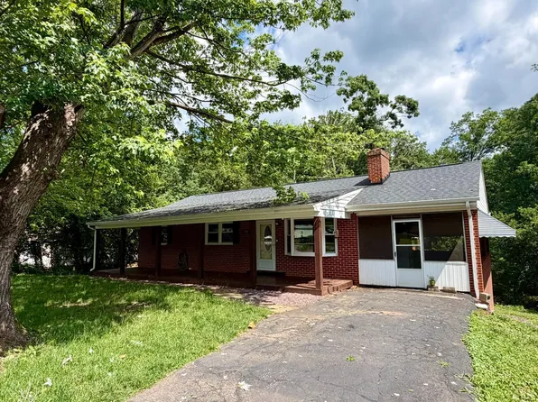 158 Woodvue Dr, Madison Heights, VA 24572