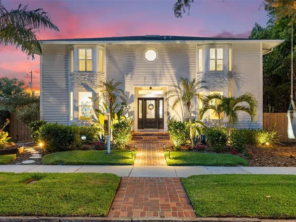 635 16th Ave NE, Saint Petersburg, FL 33704