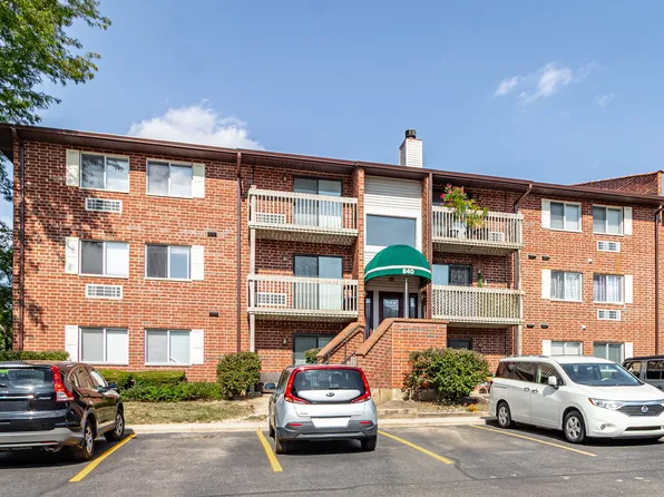 840 N Lakeside Dr APT 3D, Vernon Hills, IL 60061
