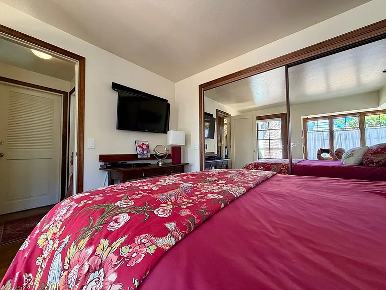 4th House Southwest 10th Camino Real — Photo 45