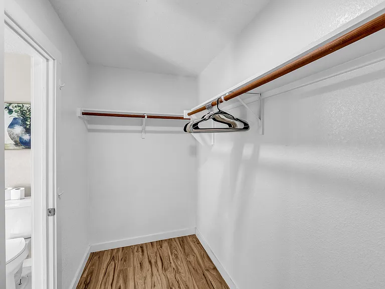 9924 George Washington Dr — Photo 22