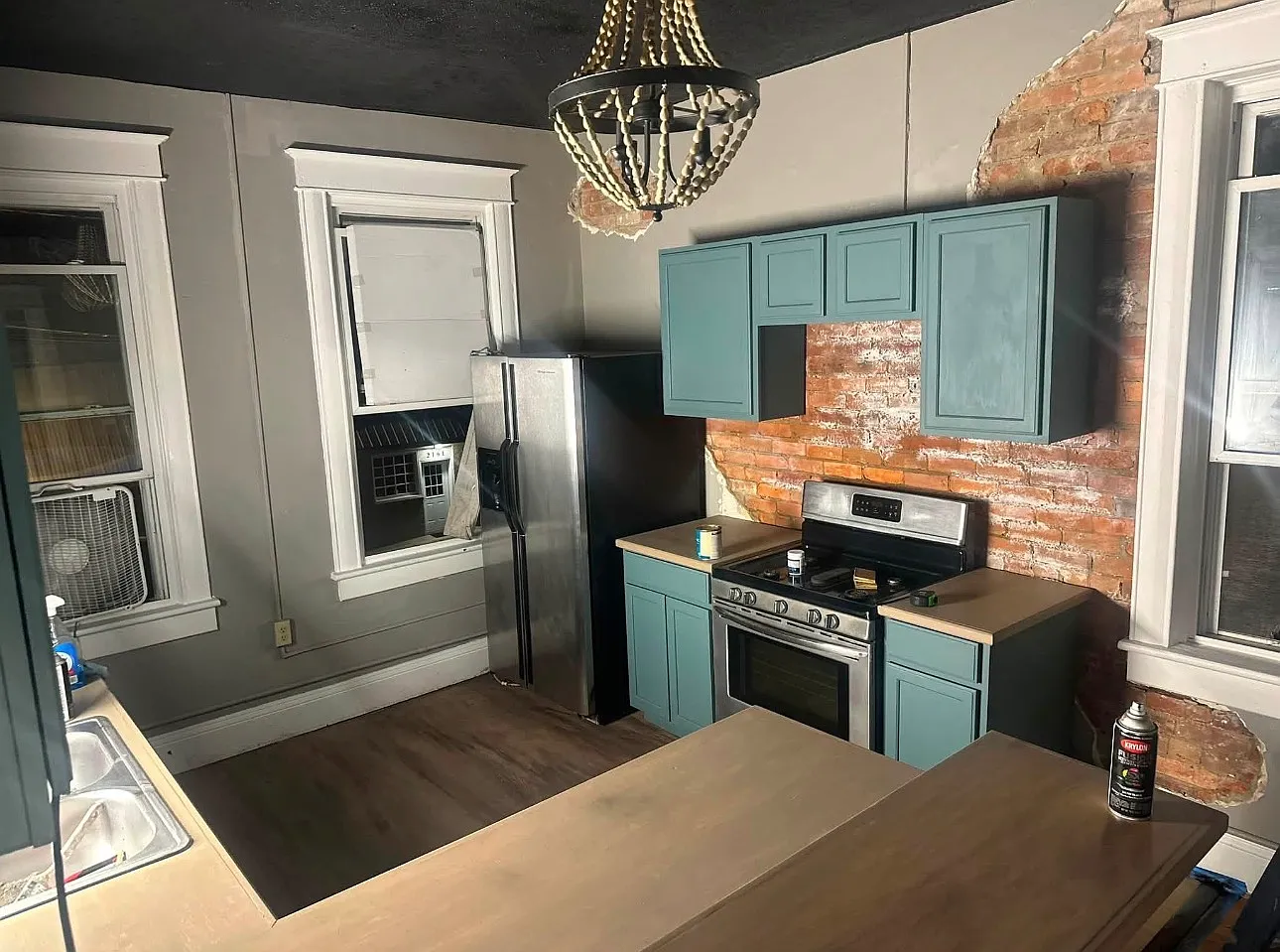 2 bed, $1,200 — Photo 1
