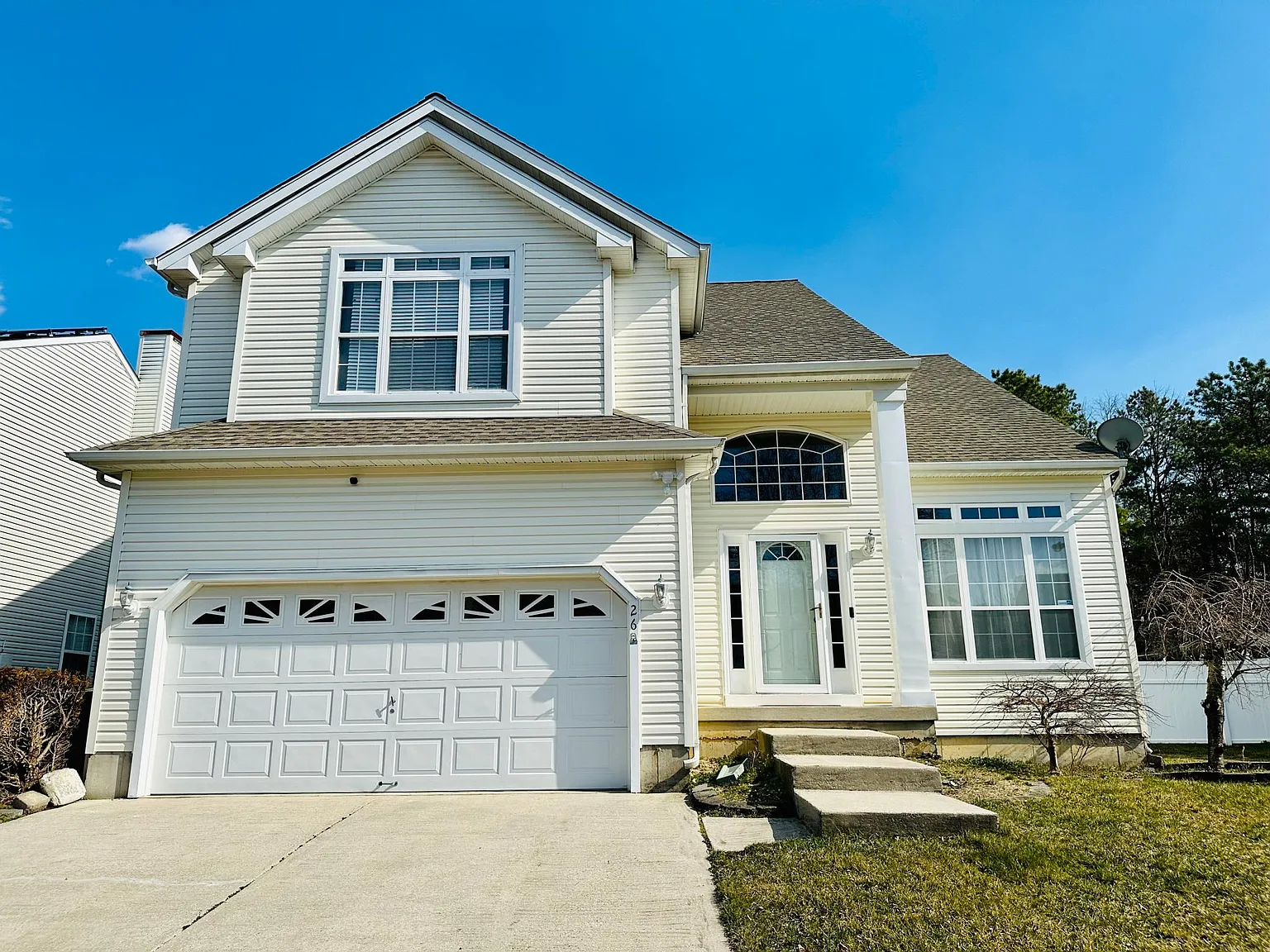 26 Imperial Dr — Photo 1