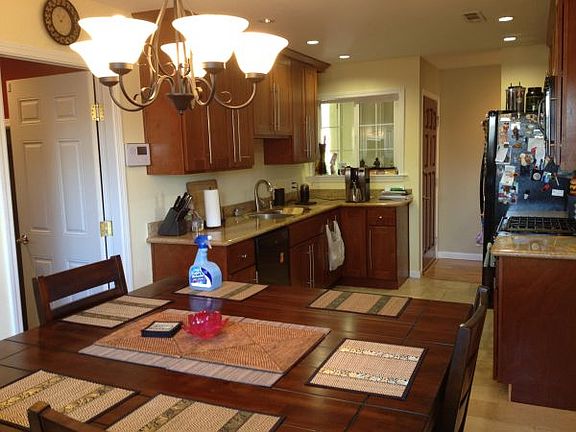 3rd image of 389 River View Dr