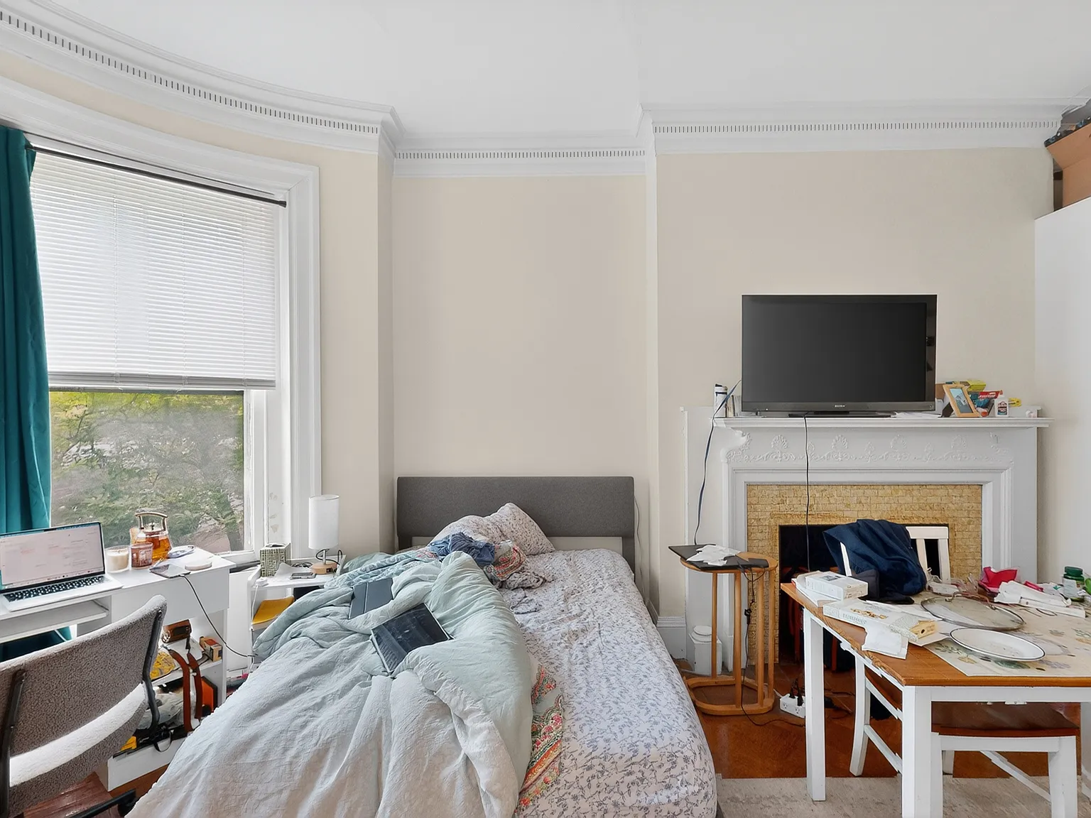 Studio, $2,195 — Photo 4