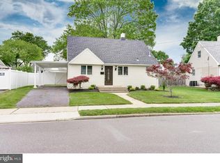 21 Endicott Rd, Hamilton, NJ 08690