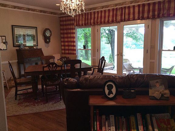 Breakfast/Sitting room