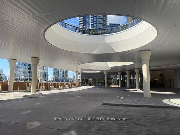 3rd image of 5081 Hurontario St #1102