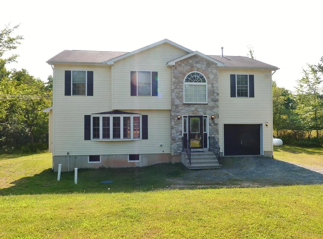 2742 Long Pond Rd photo 1