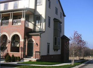 3899 Forester Blvd, Auburn Hills, MI 48326