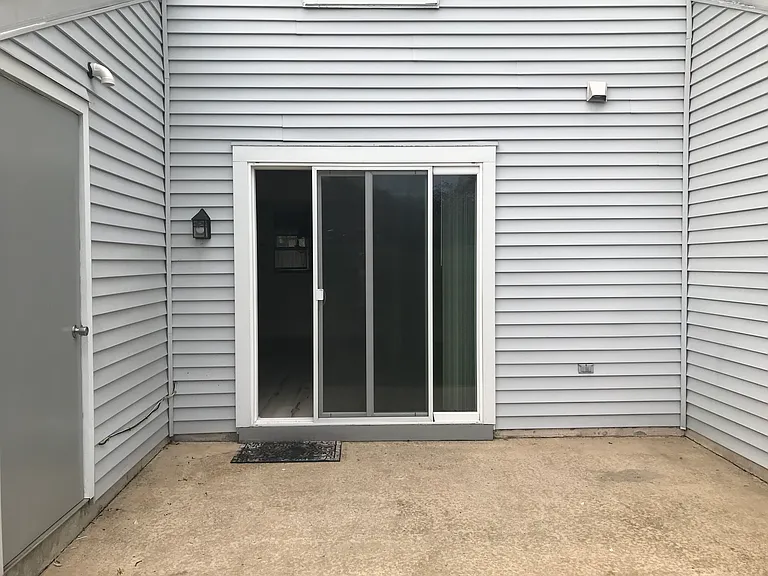 222 Cambridge Ct — Photo 43