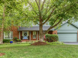 510 Woodmoor Ridge Ct, Ballwin, MO 63011