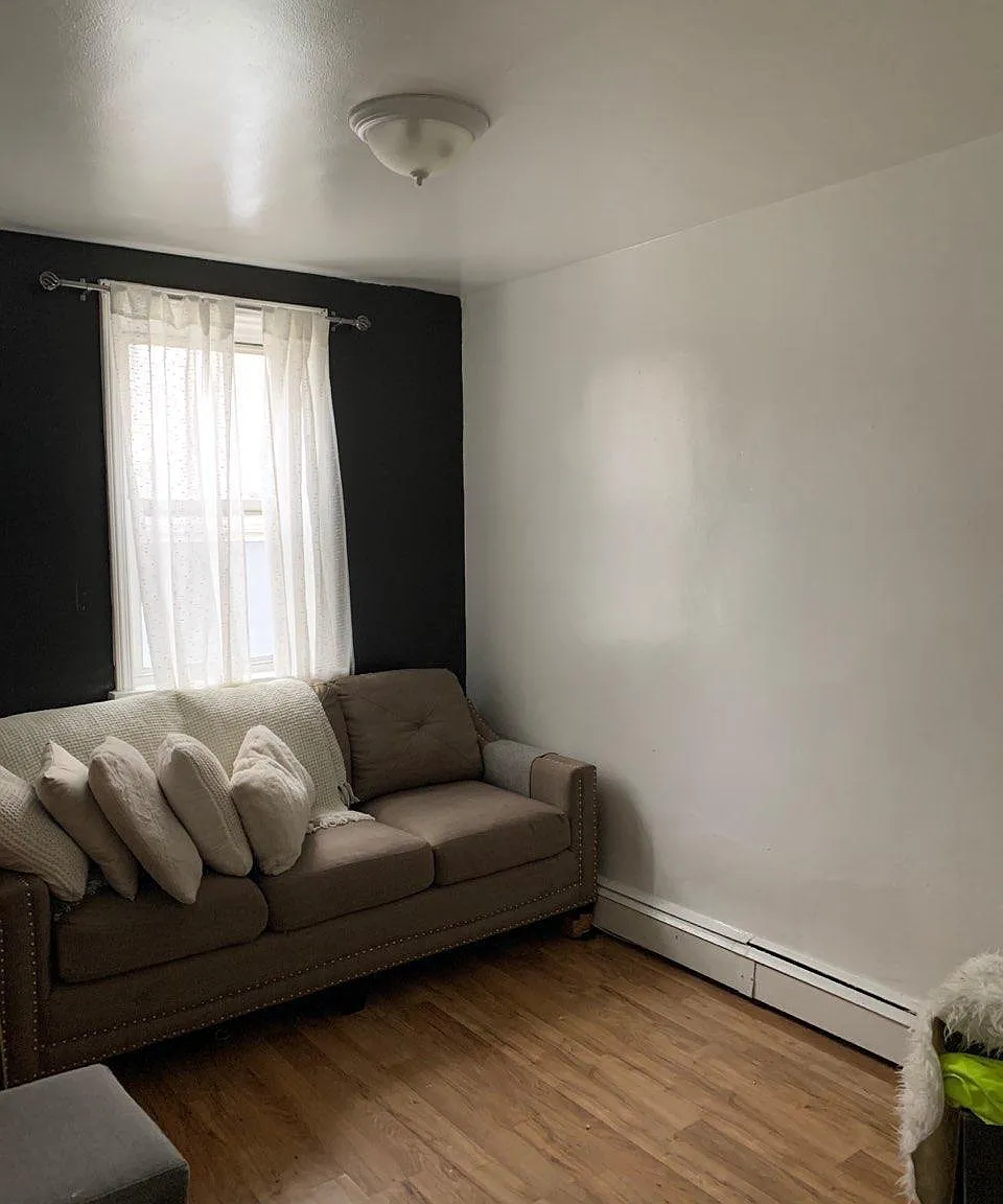 202 Midland Ave — Photo 3