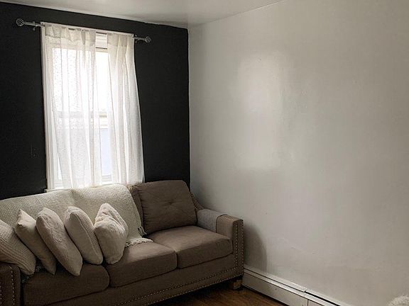 3rd image of 202 Midland Ave