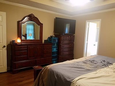 5th image of 130 Greenfield Cir