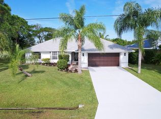 5466 NW Model Ct, Port Saint Lucie, FL 34986
