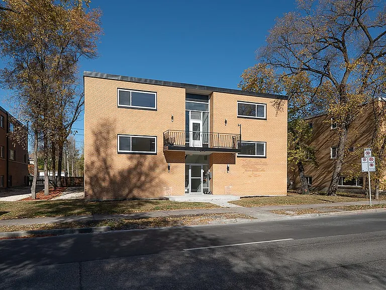 303 Stradbrook Ave #3 — Photo 2