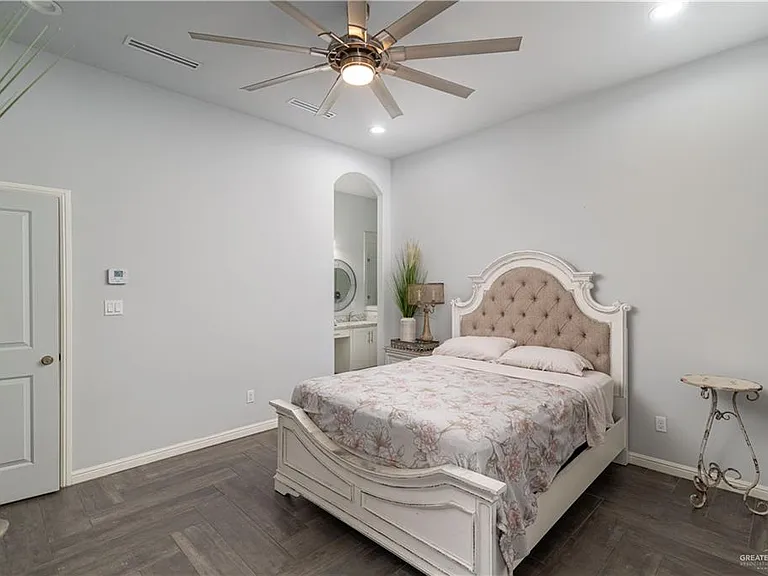 3712 S J St — Photo 12