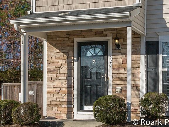 2nd image of 428 Saint John Dr