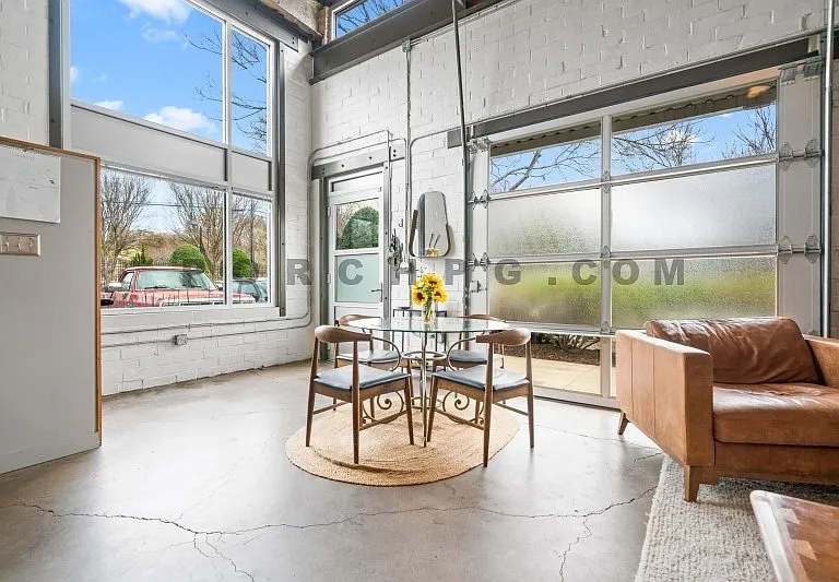 1661 La France St NE #228 — Photo 4